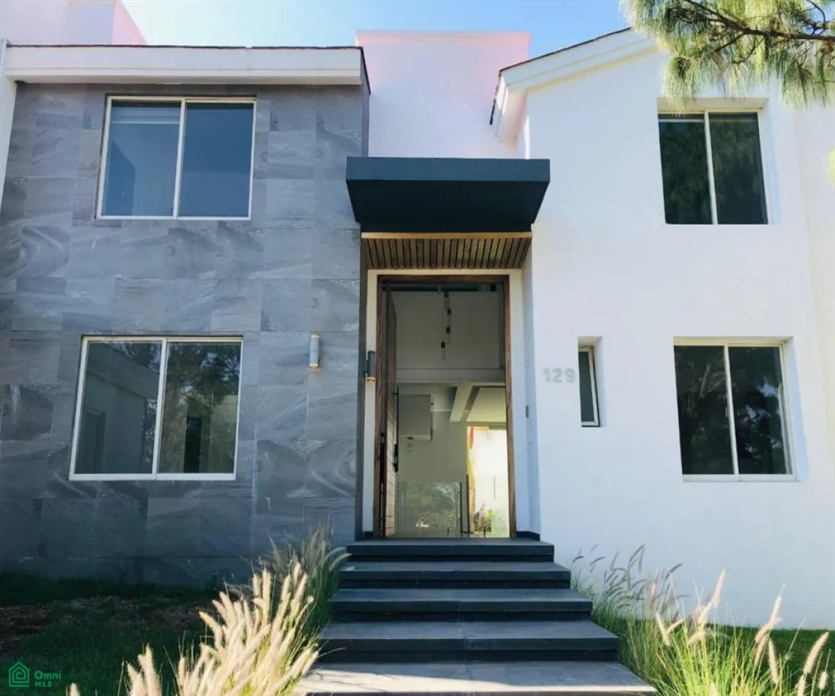 Casa En Venta,El Palomar,PASEO DE LOS PINOS 129, Tlajomulco de Zuniga, Jalisco 45643, 4 Habitaciones,4 Baños,PASEO DE LOS PINOS,2,MX251031651