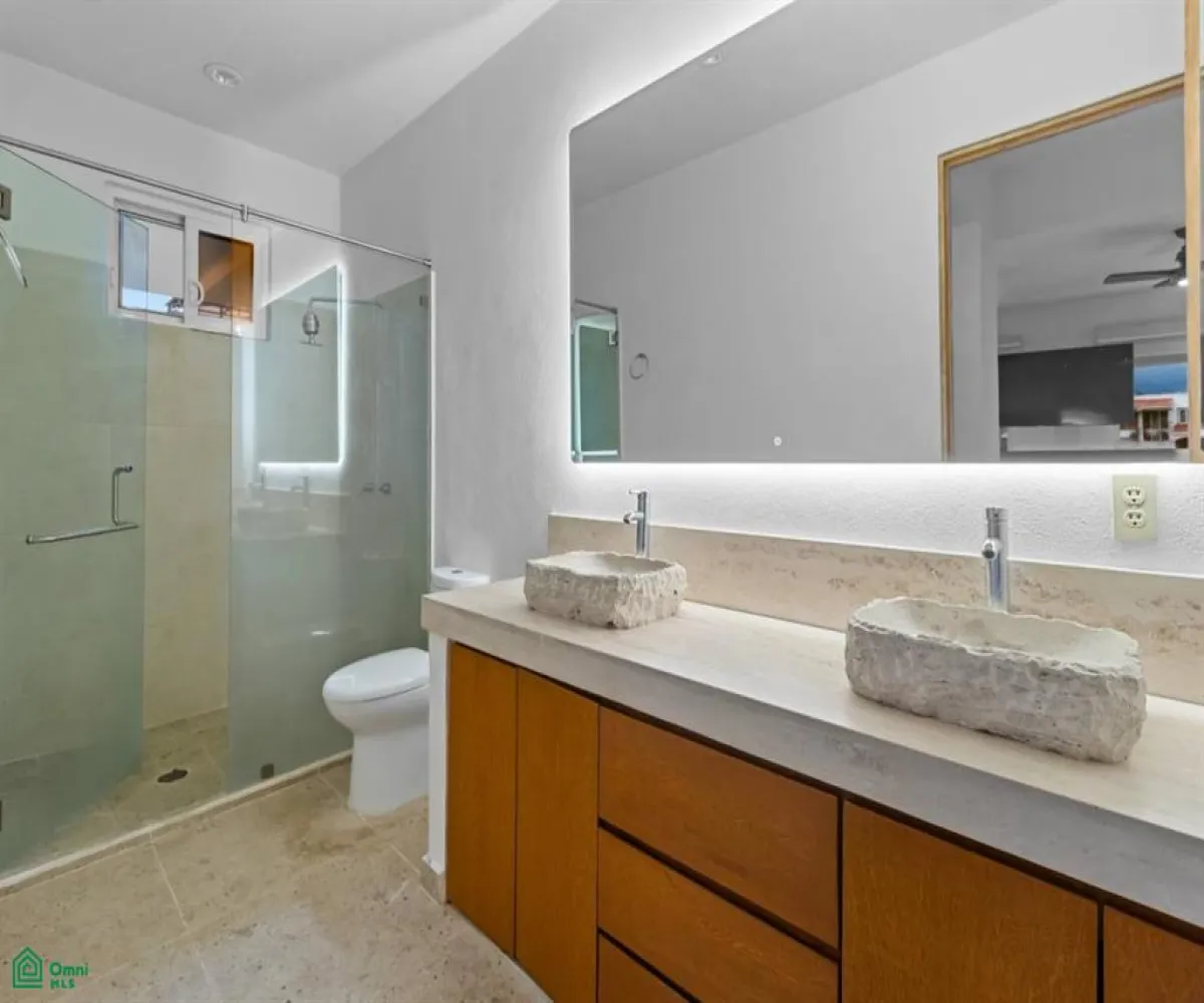 Casa En Venta,Marina Vallarta,Flamingos 142, Puerto Vallarta, Jalisco 48354, 5 Habitaciones,6 Baños,Flamingos,2,MX251031756