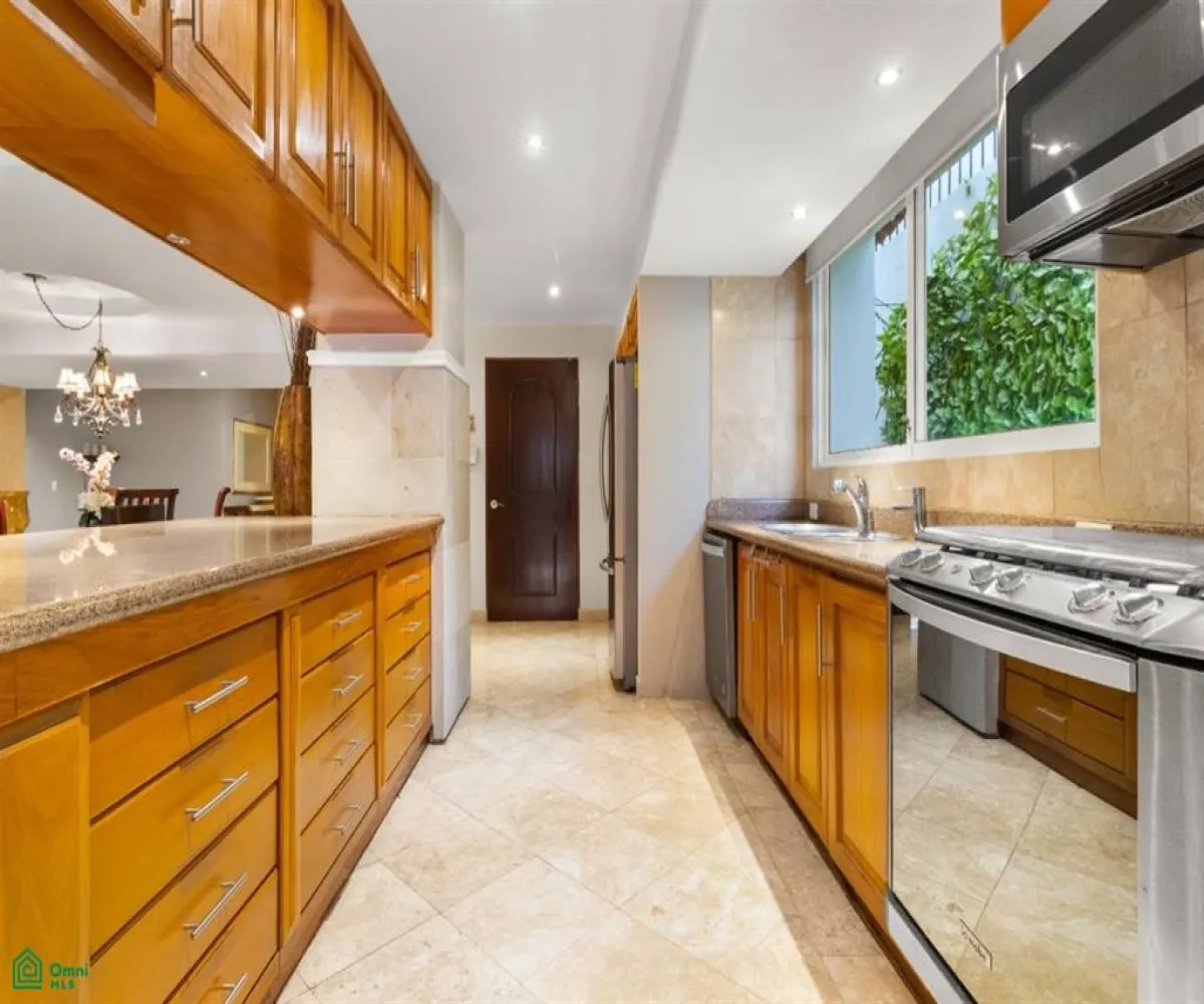 Casa En Venta,Marina Vallarta,Flamingos 142, Puerto Vallarta, Jalisco 48354, 5 Habitaciones,6 Baños,Flamingos,2,MX251031756