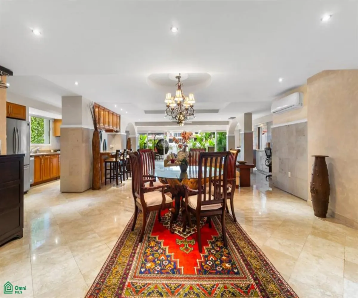 Casa En Venta,Marina Vallarta,Flamingos 142, Puerto Vallarta, Jalisco 48354, 5 Habitaciones,6 Baños,Flamingos,2,MX251031756