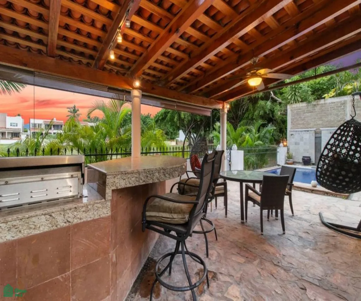 Casa En Venta,Marina Vallarta,Flamingos 142, Puerto Vallarta, Jalisco 48354, 5 Habitaciones,6 Baños,Flamingos,2,MX251031756