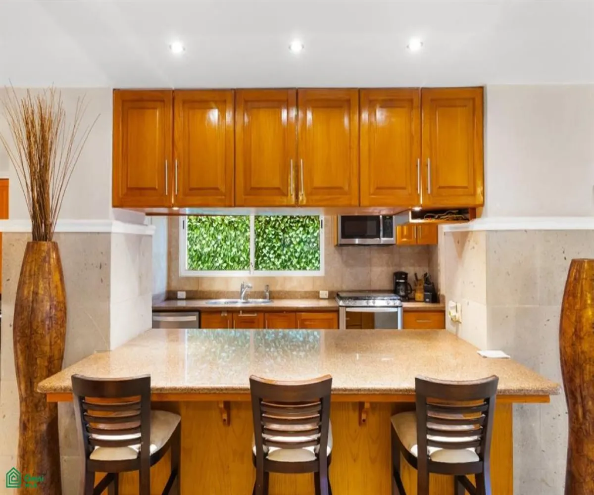 Casa En Venta,Marina Vallarta,Flamingos 142, Puerto Vallarta, Jalisco 48354, 5 Habitaciones,6 Baños,Flamingos,2,MX251031756