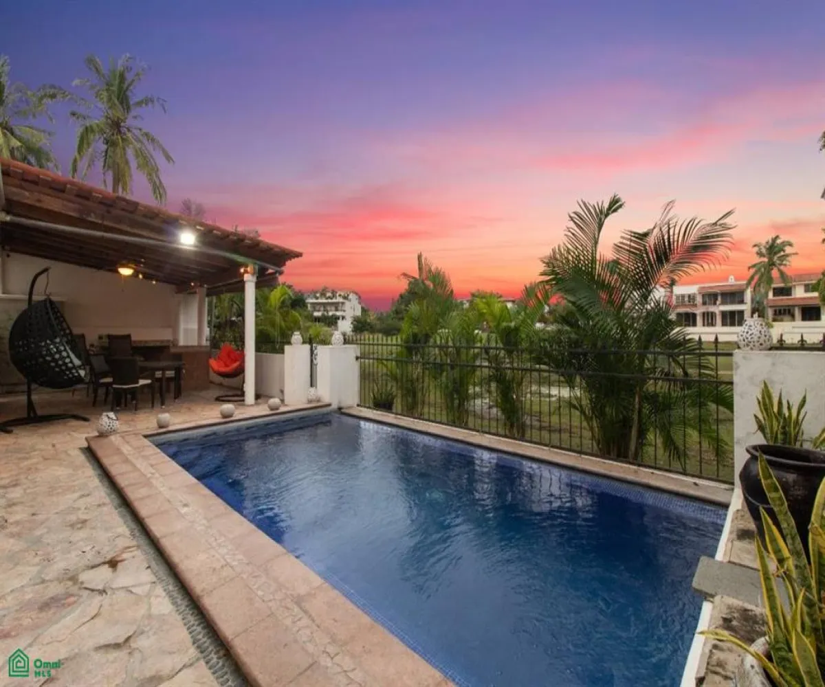 Casa En Venta,Marina Vallarta,Flamingos 142, Puerto Vallarta, Jalisco 48354, 5 Habitaciones,6 Baños,Flamingos,2,MX251031756