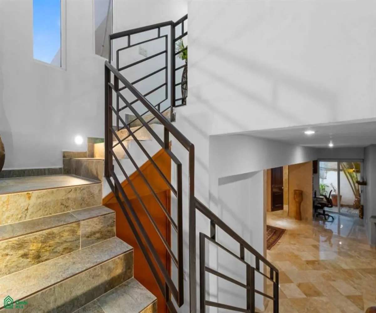 Casa En Venta,Marina Vallarta,Flamingos 142, Puerto Vallarta, Jalisco 48354, 5 Habitaciones,6 Baños,Flamingos,2,MX251031756