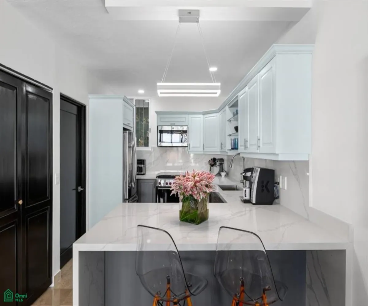 Departamento En Venta,El Cerro,Privada Allende 10 Interior 7, Puerto Vallarta, Jalisco 48304, 2 Habitaciones,2 Baños,Privada Allende,3,MX251031767