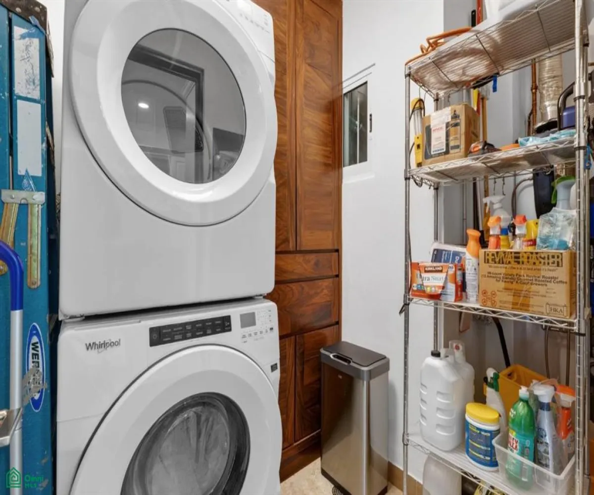 Departamento En Venta,El Cerro,Privada Allende 10 Interior 7, Puerto Vallarta, Jalisco 48304, 2 Habitaciones,2 Baños,Privada Allende,3,MX251031767