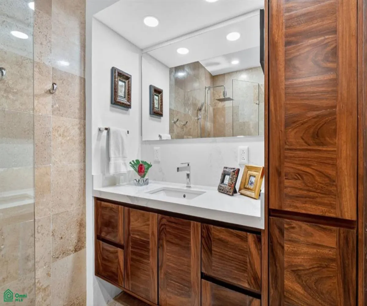 Departamento En Venta,El Cerro,Privada Allende 10 Interior 7, Puerto Vallarta, Jalisco 48304, 2 Habitaciones,2 Baños,Privada Allende,3,MX251031767