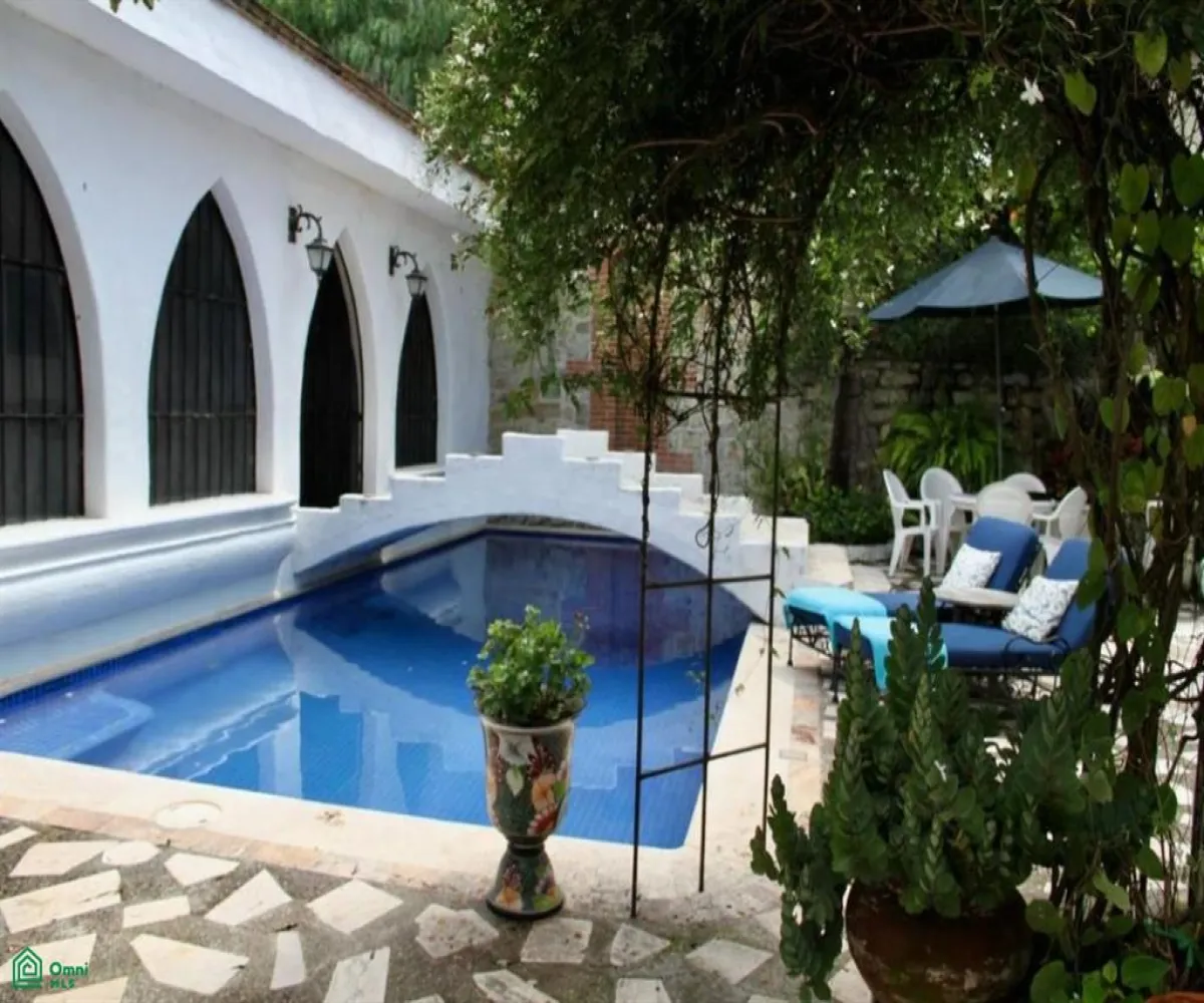 Casa En Venta,Ribera del Pilar,Santa Fe 25, Chapala, Jalisco 45906, 7 Habitaciones,4 Baños,Santa Fe,2,MX251031948