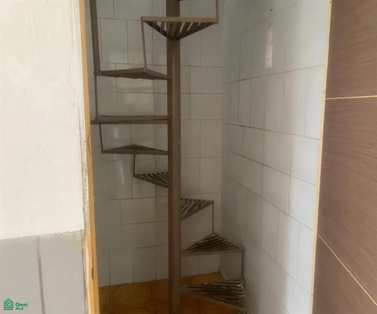 Casa En Venta,San Sebastián El Grande,Abasolo 117, Tlajomulco de Zuniga, Jalisco 45650, 7 Habitaciones,2 Baños,Abasolo,2,MX251031972