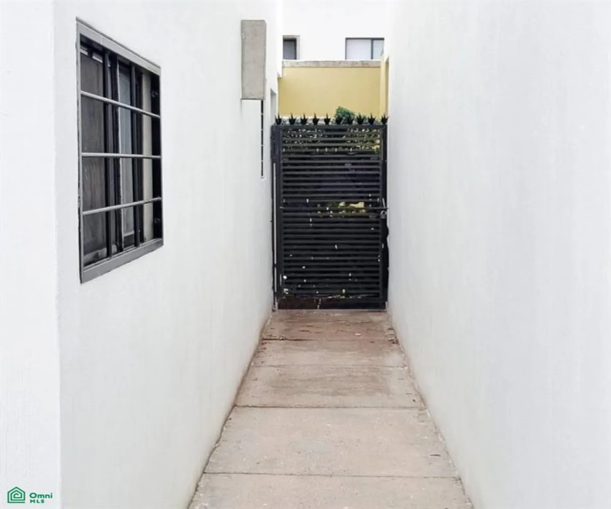 Casa En Venta,Adamar,Ave. Adamar 548 int. 80, Tlajomulco de Zuniga, Jalisco 45646, 2 Habitaciones,2 Baños,Ave. Adamar,2,MX251032040