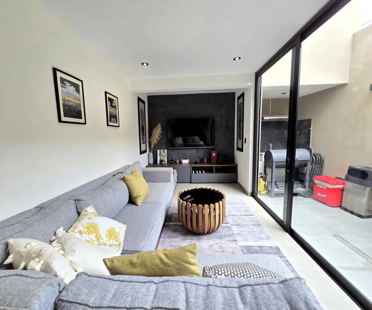 Casa En Venta,Juan Manuel Vallarta,Julio Verne 9, Zapopan, Jalisco 45110, 3 Habitaciones,3 Baños,Julio Verne,3,p73Pbil