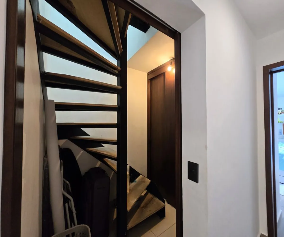 Casa En Venta,Juan Manuel Vallarta,Julio Verne 9, Zapopan, Jalisco 45110, 3 Habitaciones,3 Baños,Julio Verne,3,p73Pbil