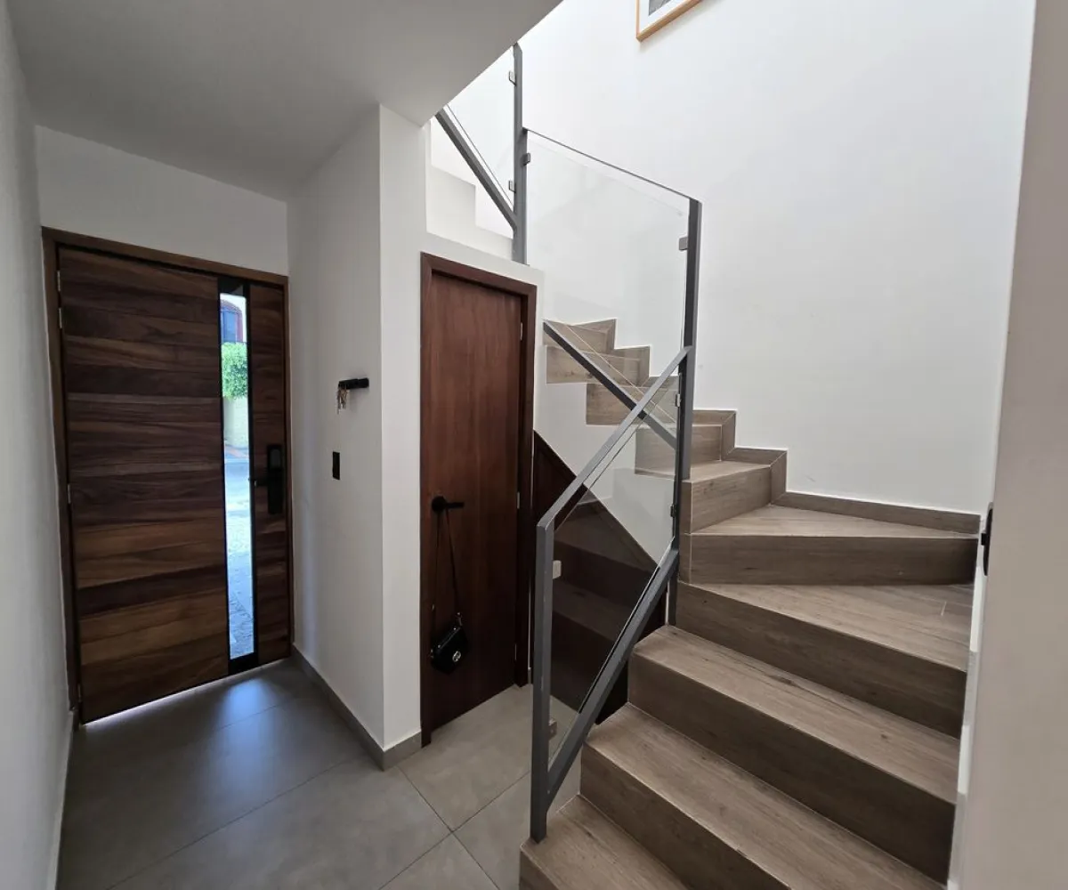 Casa En Venta,Juan Manuel Vallarta,Julio Verne 9, Zapopan, Jalisco 45110, 3 Habitaciones,3 Baños,Julio Verne,3,p73Pbil