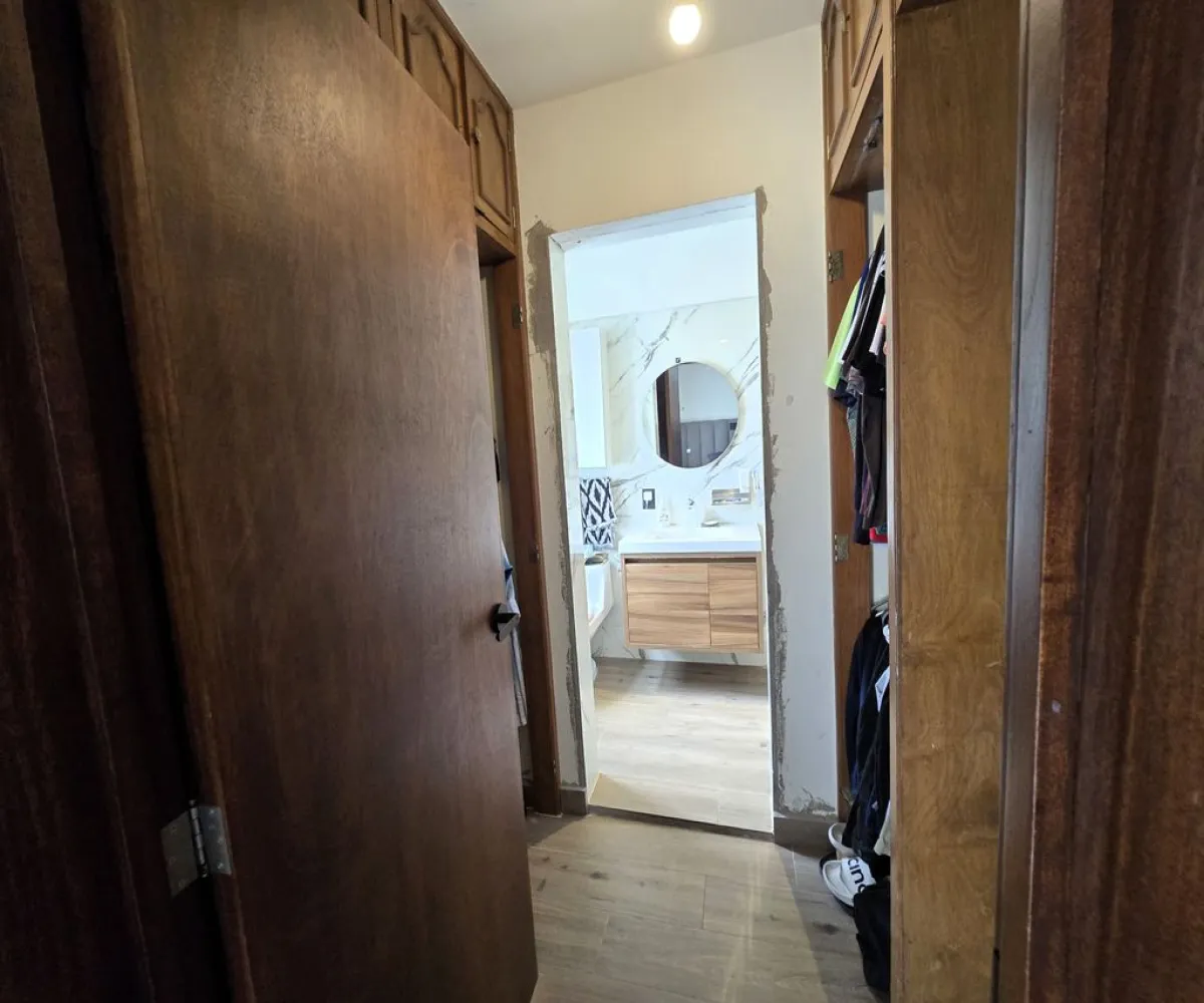 Casa En Venta,Juan Manuel Vallarta,Julio Verne 9, Zapopan, Jalisco 45110, 3 Habitaciones,3 Baños,Julio Verne,3,p73Pbil