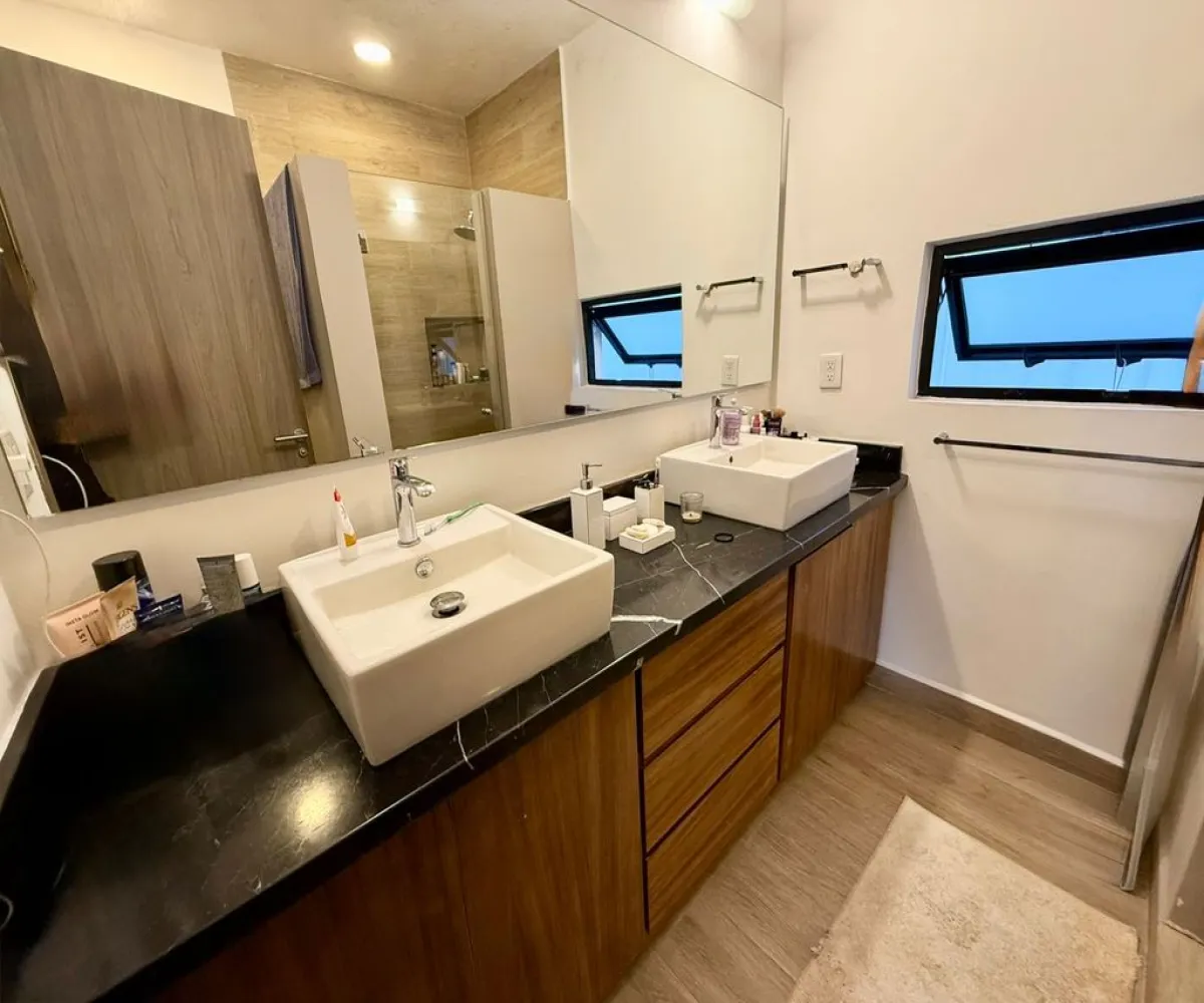 Casa En Venta,Country club Las Cañadas,Paseo Panoramico 65, Zapopan, Jalisco 45113, 3 Habitaciones,4 Baños,Paseo Panoramico,2,pa3tS2g