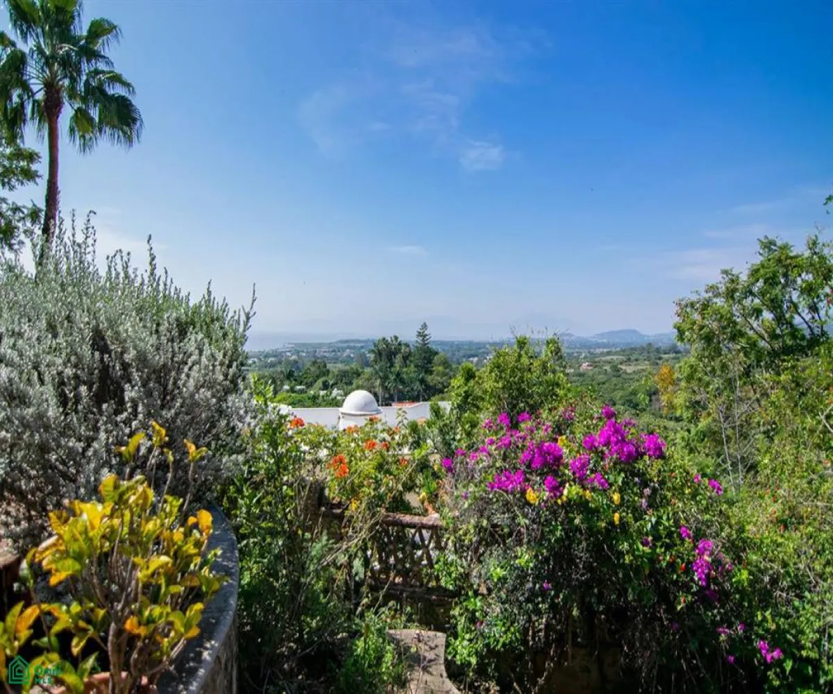 Casa En Venta,Vista del Lago (Country Club de Chapala),ALTA VISTA PONIENTE 109, Chapala, Jalisco 45901, 2 Habitaciones,4 Baños,ALTA VISTA PONIENTE,2,MX251032135