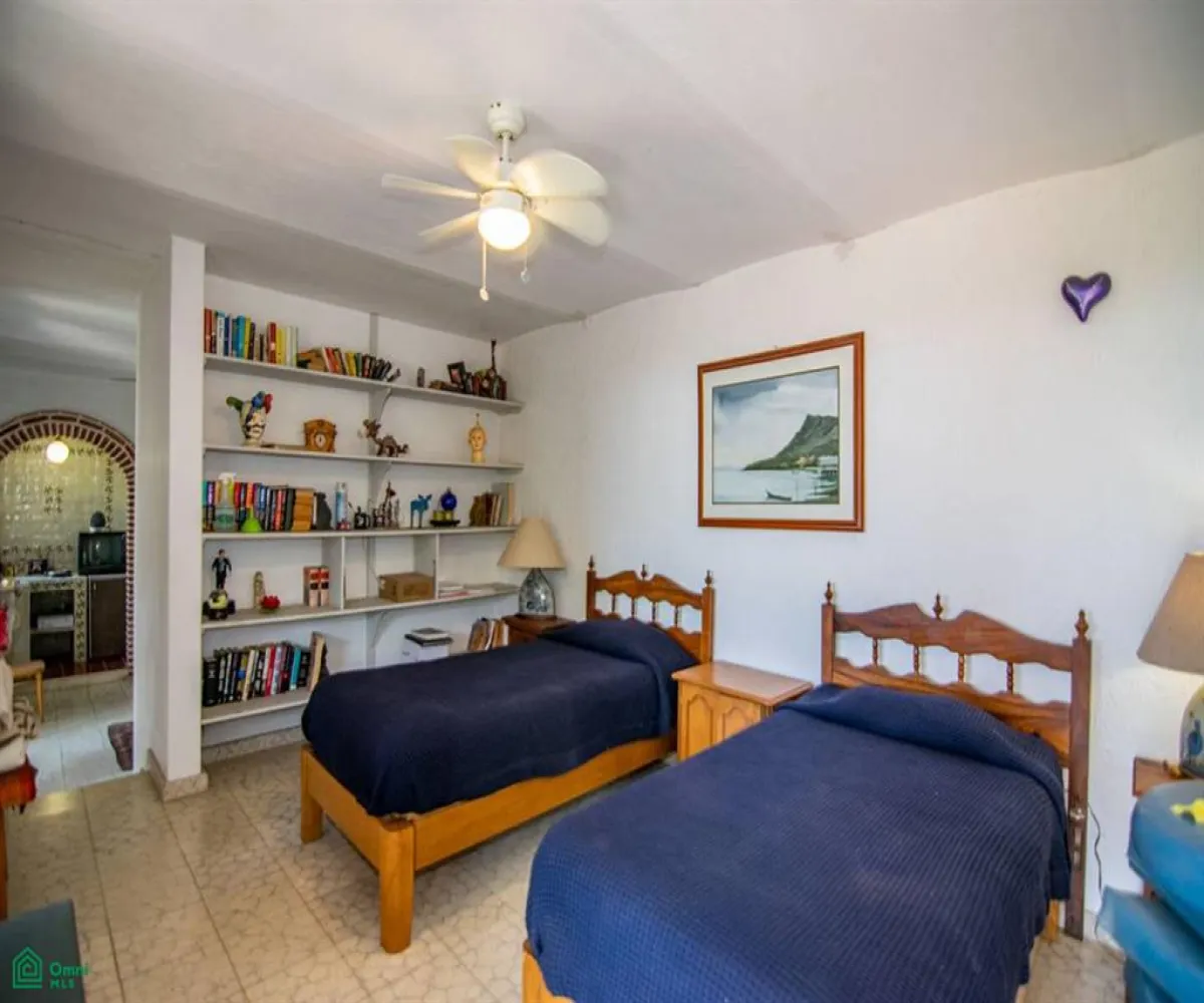 Casa En Venta,Vista del Lago (Country Club de Chapala),ALTA VISTA PONIENTE 109, Chapala, Jalisco 45901, 2 Habitaciones,4 Baños,ALTA VISTA PONIENTE,2,MX251032135