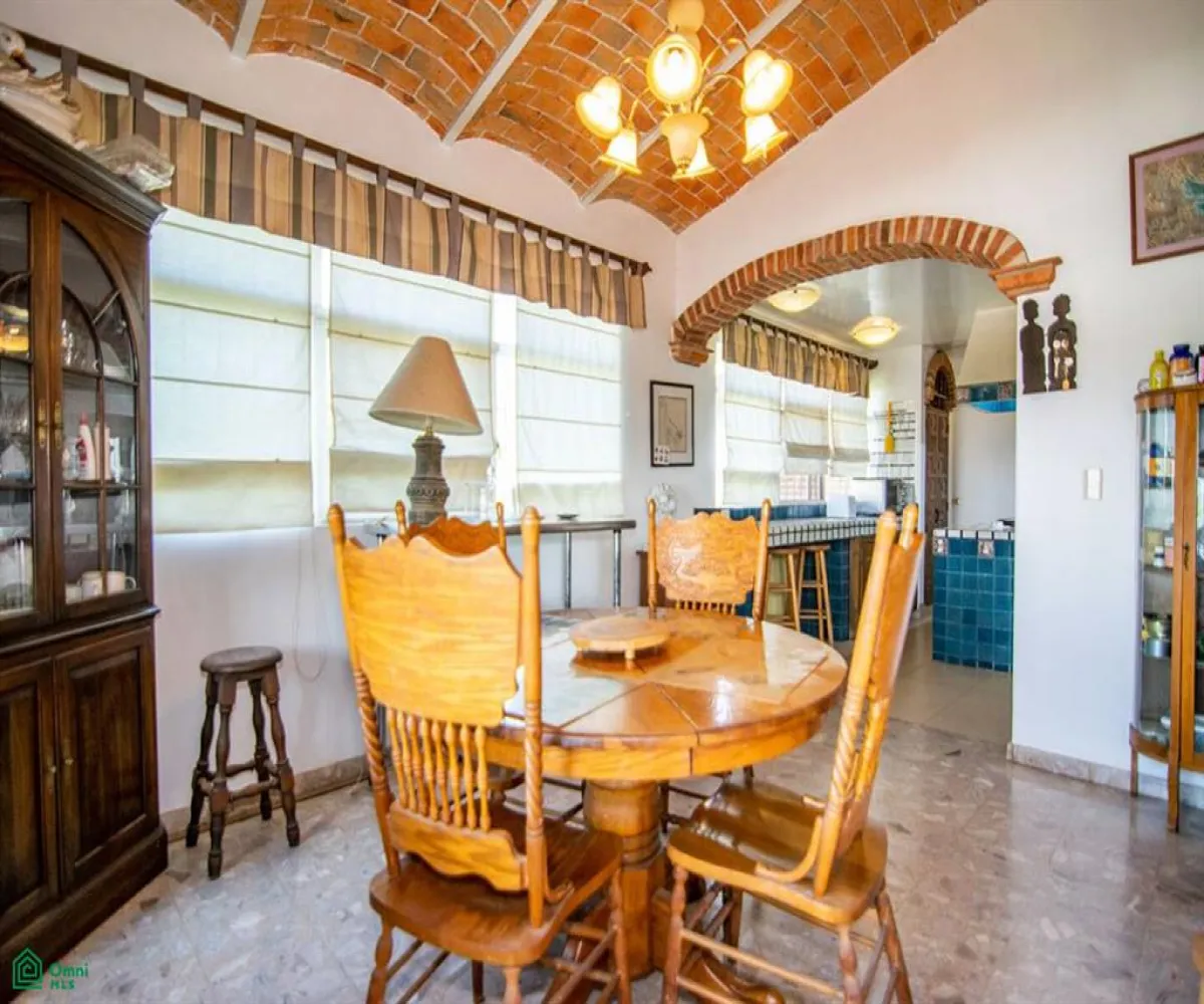 Casa En Venta,Vista del Lago (Country Club de Chapala),ALTA VISTA PONIENTE 109, Chapala, Jalisco 45901, 2 Habitaciones,4 Baños,ALTA VISTA PONIENTE,2,MX251032135