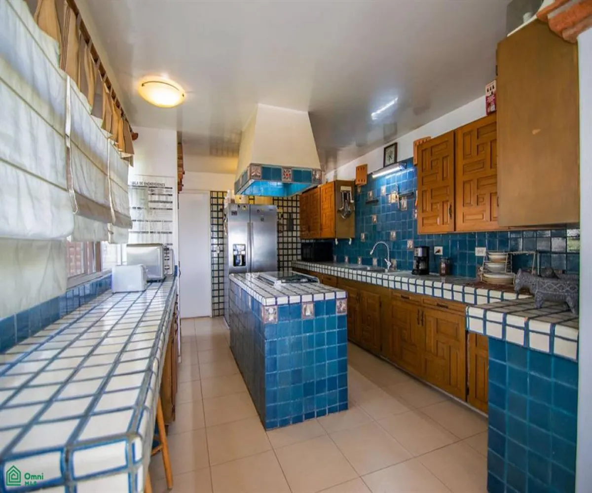 Casa En Venta,Vista del Lago (Country Club de Chapala),ALTA VISTA PONIENTE 109, Chapala, Jalisco 45901, 2 Habitaciones,4 Baños,ALTA VISTA PONIENTE,2,MX251032135