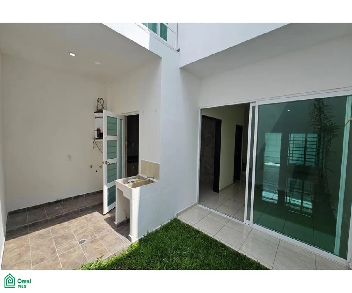 Casa En Venta,Jardines El Sauz,Isla Luzón 4092, Guadalajara, Jalisco 44987, 3 Habitaciones,2 Baños,Isla Luzón,2,MX251032736 Casa En Venta,Jardines El Sauz,Isla Luzón 4092, Guadalajara, Jalisco 44987, 3 Habitaciones,2 Baños,Isla Luzón,2,MX251032736