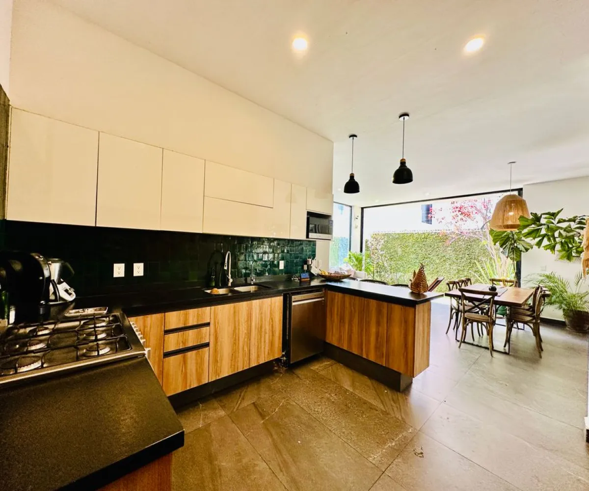 Casa En Venta,Bosques Vallarta,Circuito del Bosque 217, Zapopan, Jalisco 45134, 3 Habitaciones,4 Baños,Circuito del Bosque,3,prkqAPZ Casa En Venta,Bosques Vallarta,Circuito del Bosque 217, Zapopan, Jalisco 45134, 3 Habitaciones,4 Baños,Circuito del Bosque,3,prkqAPZ