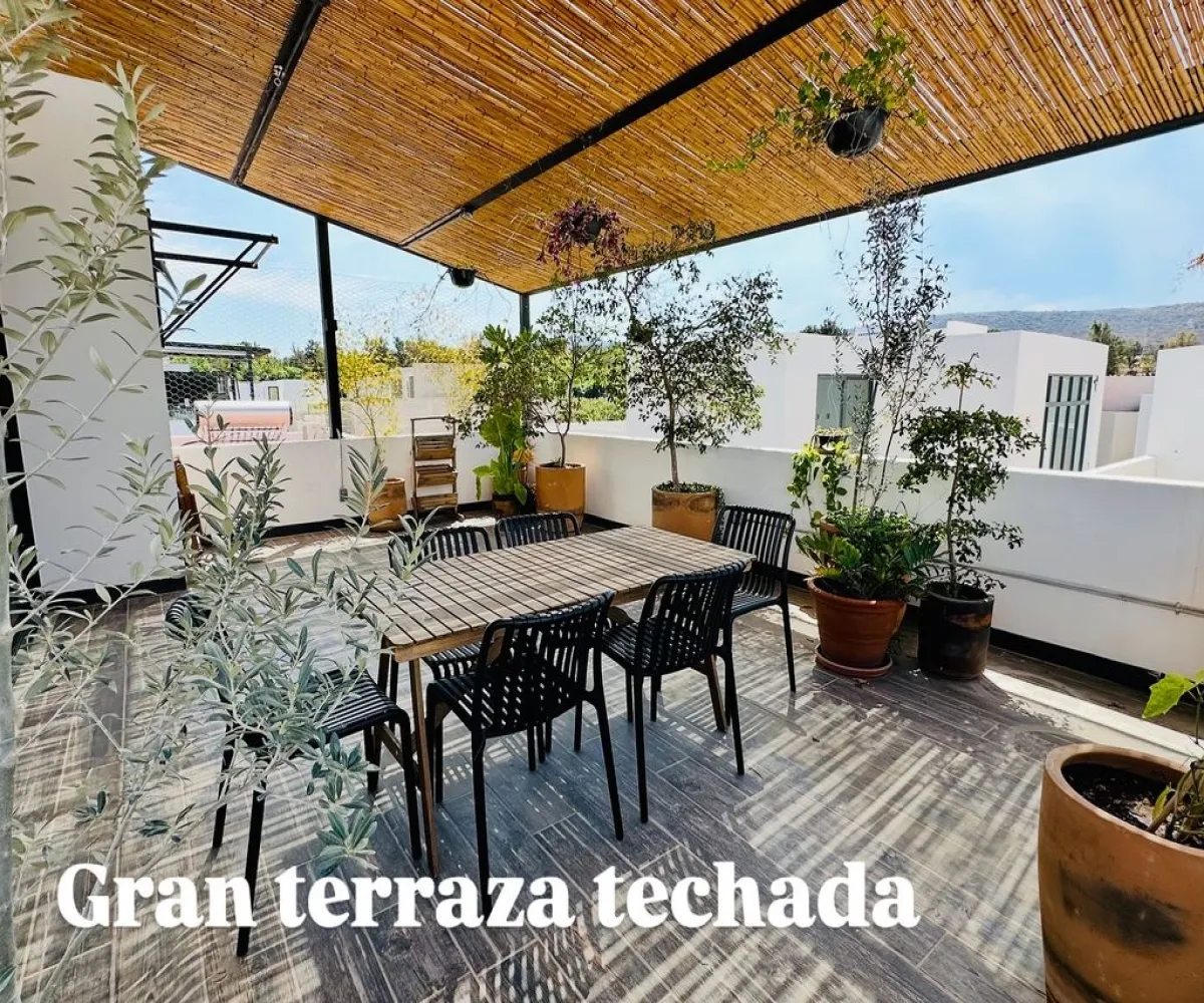 Casa En Venta,Bosques Vallarta,Circuito del Bosque 217, Zapopan, Jalisco 45134, 3 Habitaciones,4 Baños,Circuito del Bosque,3,prkqAPZ Casa En Venta,Bosques Vallarta,Circuito del Bosque 217, Zapopan, Jalisco 45134, 3 Habitaciones,4 Baños,Circuito del Bosque,3,prkqAPZ