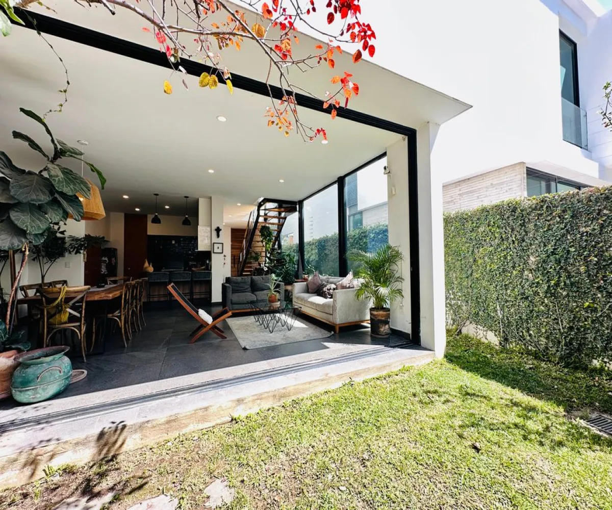 Casa En Venta,Bosques Vallarta,Circuito del Bosque 217, Zapopan, Jalisco 45134, 3 Habitaciones,4 Baños,Circuito del Bosque,3,prkqAPZ Casa En Venta,Bosques Vallarta,Circuito del Bosque 217, Zapopan, Jalisco 45134, 3 Habitaciones,4 Baños,Circuito del Bosque,3,prkqAPZ