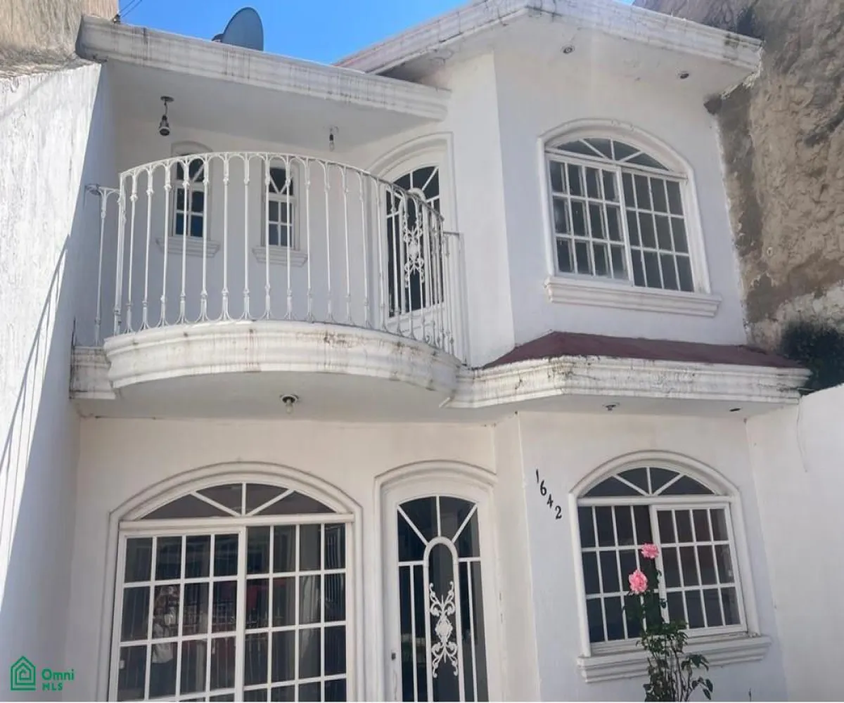 Casa En Venta,Santa Lucia,Emiliano zapata 1642, Zapopan, Jalisco 44400, 4 Habitaciones,3 Baños,Emiliano zapata,MX251033406 Casa En Venta,Santa Lucia,Emiliano zapata 1642, Zapopan, Jalisco 44400, 4 Habitaciones,3 Baños,Emiliano zapata,MX251033406