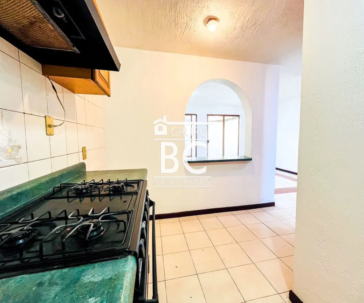 Casa En Venta,Altagracia,Avenida Industria Textil 2000 127, Zapopan, Jalisco 45180, 3 Habitaciones,2 Baños,Avenida Industria Textil,2,pjT56Ww Casa En Venta,Altagracia,Avenida Industria Textil 2000 127, Zapopan, Jalisco 45180, 3 Habitaciones,2 Baños,Avenida Industria Textil,2,pjT56Ww