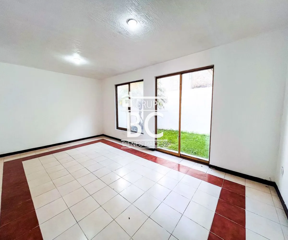 Casa En Venta,Altagracia,Avenida Industria Textil 2000 127, Zapopan, Jalisco 45180, 3 Habitaciones,2 Baños,Avenida Industria Textil,2,pjT56Ww Casa En Venta,Altagracia,Avenida Industria Textil 2000 127, Zapopan, Jalisco 45180, 3 Habitaciones,2 Baños,Avenida Industria Textil,2,pjT56Ww