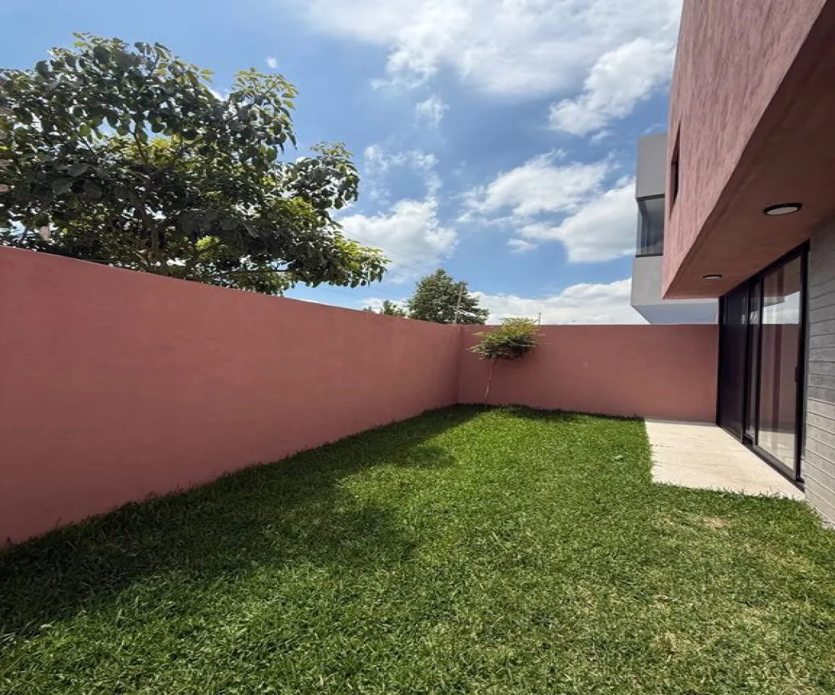 Casa En Venta,Casa Fuerte,Casa Fuerte Paseo del Vigia 325, Tlajomulco de Zúñiga, Jalisco 45645, 3 Habitaciones,1 Baño,Casa Fuerte Paseo del Vigia,1,pBcqPW0 Casa En Venta,Casa Fuerte,Casa Fuerte Paseo del Vigia 325, Tlajomulco de Zúñiga, Jalisco 45645, 3 Habitaciones,1 Baño,Casa Fuerte Paseo del Vigia,1,pBcqPW0