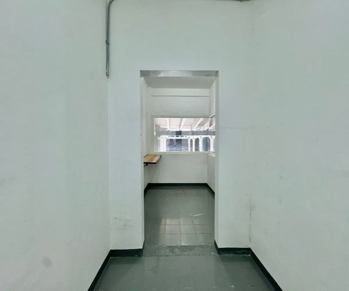 Local En Renta,Ladron De Guevara,Avenida de las Américas 528, Guadalajara, Jalisco 44600,Avenida de las Américas,1,p0zWlD1 Local En Renta,Ladron De Guevara,Avenida de las Américas 528, Guadalajara, Jalisco 44600,Avenida de las Américas,1,p0zWlD1