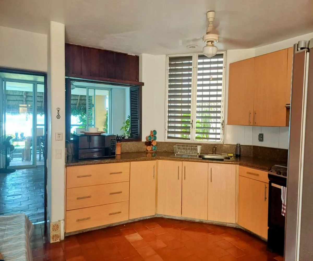 Casa En Venta,Club Santiago,Calamar 22, Manzanillo, Colima 28868, 6 Habitaciones,6 Baños,Calamar,2,pklRUuV Casa En Venta,Club Santiago,Calamar 22, Manzanillo, Colima 28868, 6 Habitaciones,6 Baños,Calamar,2,pklRUuV