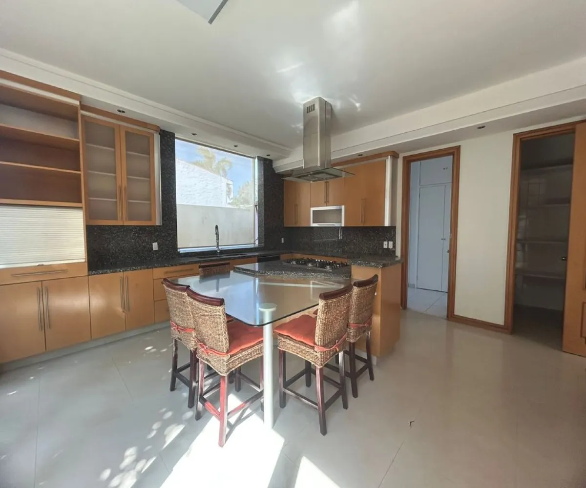 Casa En Renta,Valle Real,Paseo San Arturo Oriente 910 56, Zapopan, Jalisco 45130, 4 Habitaciones,4 Baños,Paseo San Arturo Oriente,2,p5upAZ5 Casa En Renta,Valle Real,Paseo San Arturo Oriente 910 56, Zapopan, Jalisco 45130, 4 Habitaciones,4 Baños,Paseo San Arturo Oriente,2,p5upAZ5