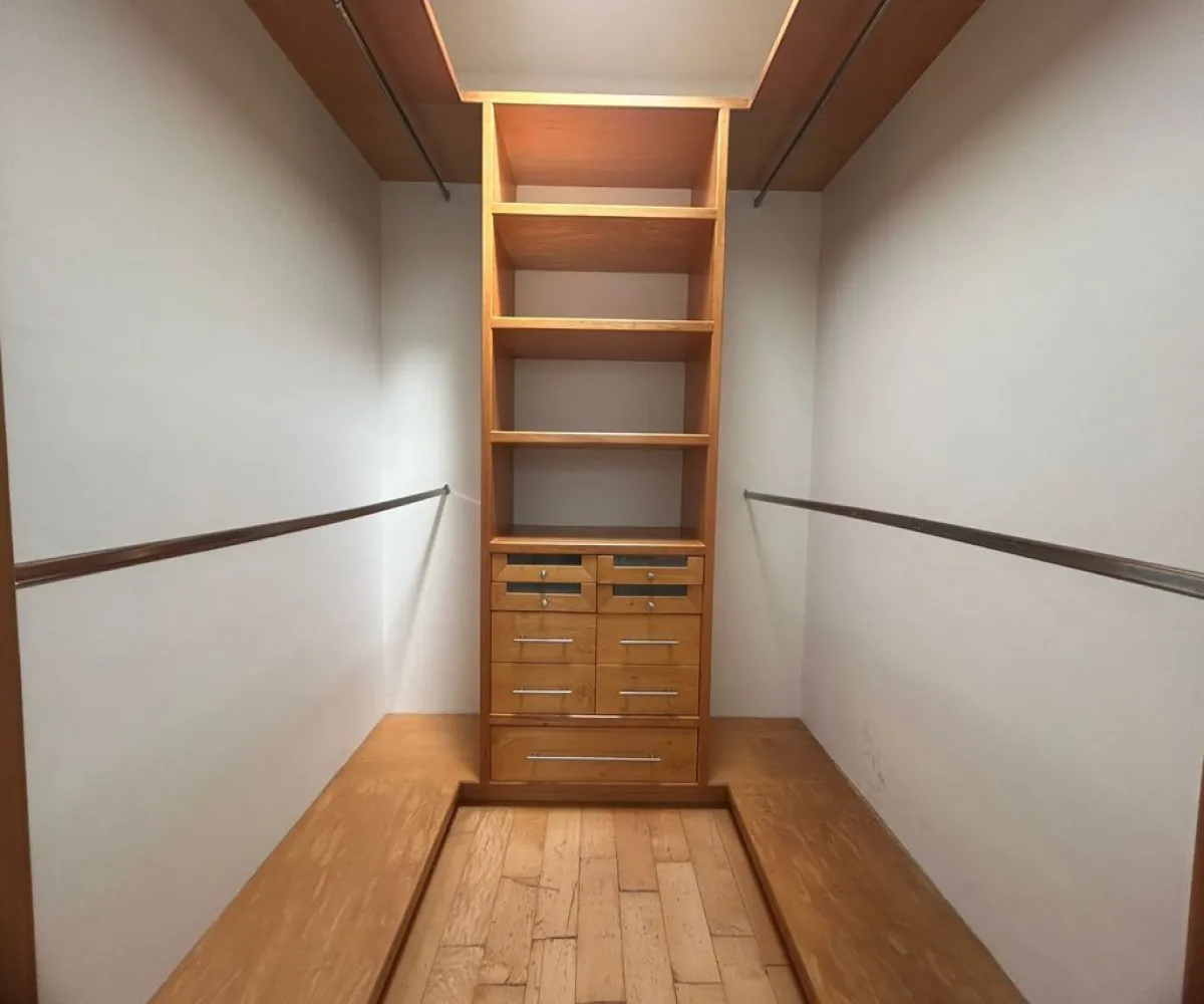 Casa En Renta,Valle Real,Paseo San Arturo Oriente 910 56, Zapopan, Jalisco 45130, 4 Habitaciones,4 Baños,Paseo San Arturo Oriente,2,p5upAZ5 Casa En Renta,Valle Real,Paseo San Arturo Oriente 910 56, Zapopan, Jalisco 45130, 4 Habitaciones,4 Baños,Paseo San Arturo Oriente,2,p5upAZ5