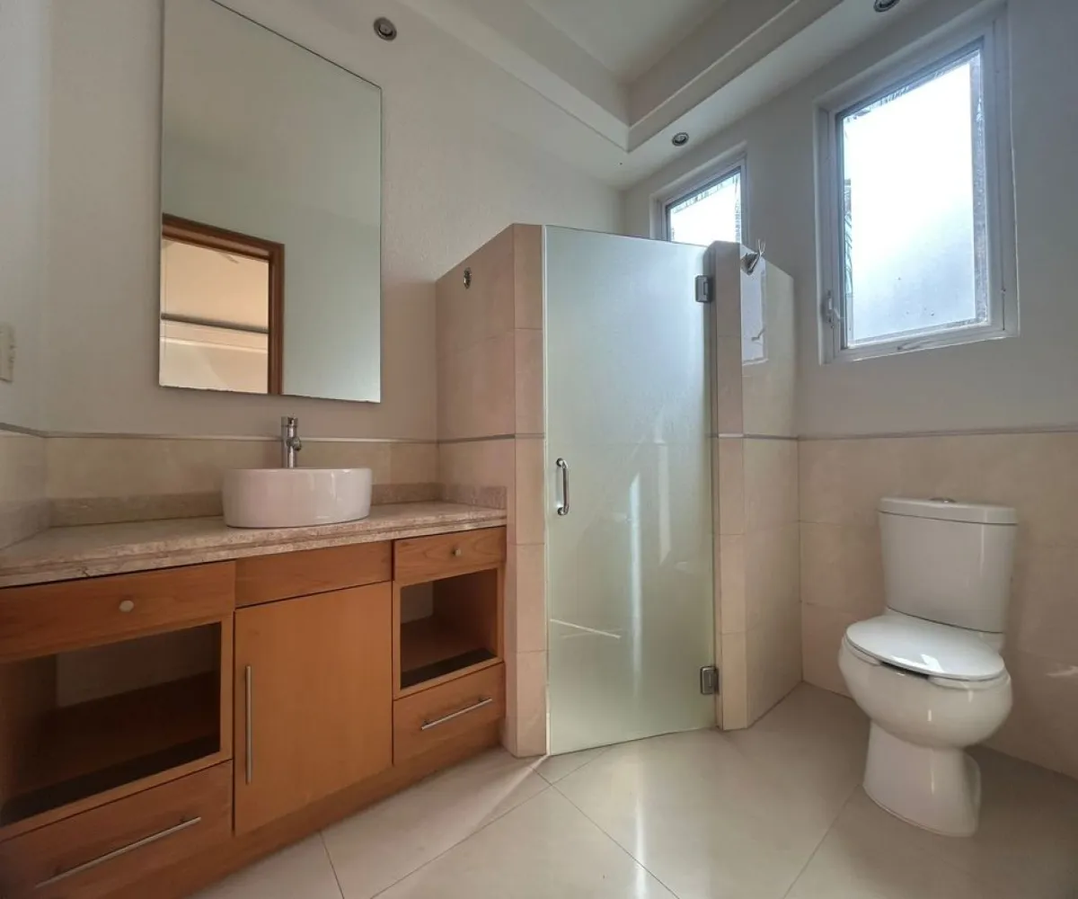 Casa En Renta,Valle Real,Paseo San Arturo Oriente 910 56, Zapopan, Jalisco 45130, 4 Habitaciones,4 Baños,Paseo San Arturo Oriente,2,p5upAZ5 Casa En Renta,Valle Real,Paseo San Arturo Oriente 910 56, Zapopan, Jalisco 45130, 4 Habitaciones,4 Baños,Paseo San Arturo Oriente,2,p5upAZ5