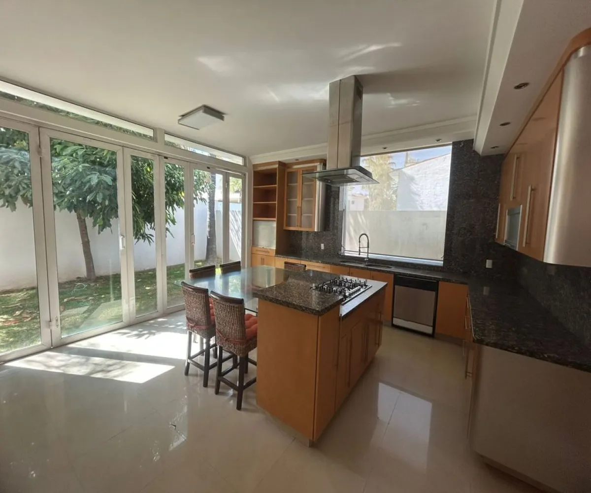 Casa En Renta,Valle Real,Paseo San Arturo Oriente 910 56, Zapopan, Jalisco 45130, 4 Habitaciones,4 Baños,Paseo San Arturo Oriente,2,p5upAZ5 Casa En Renta,Valle Real,Paseo San Arturo Oriente 910 56, Zapopan, Jalisco 45130, 4 Habitaciones,4 Baños,Paseo San Arturo Oriente,2,p5upAZ5