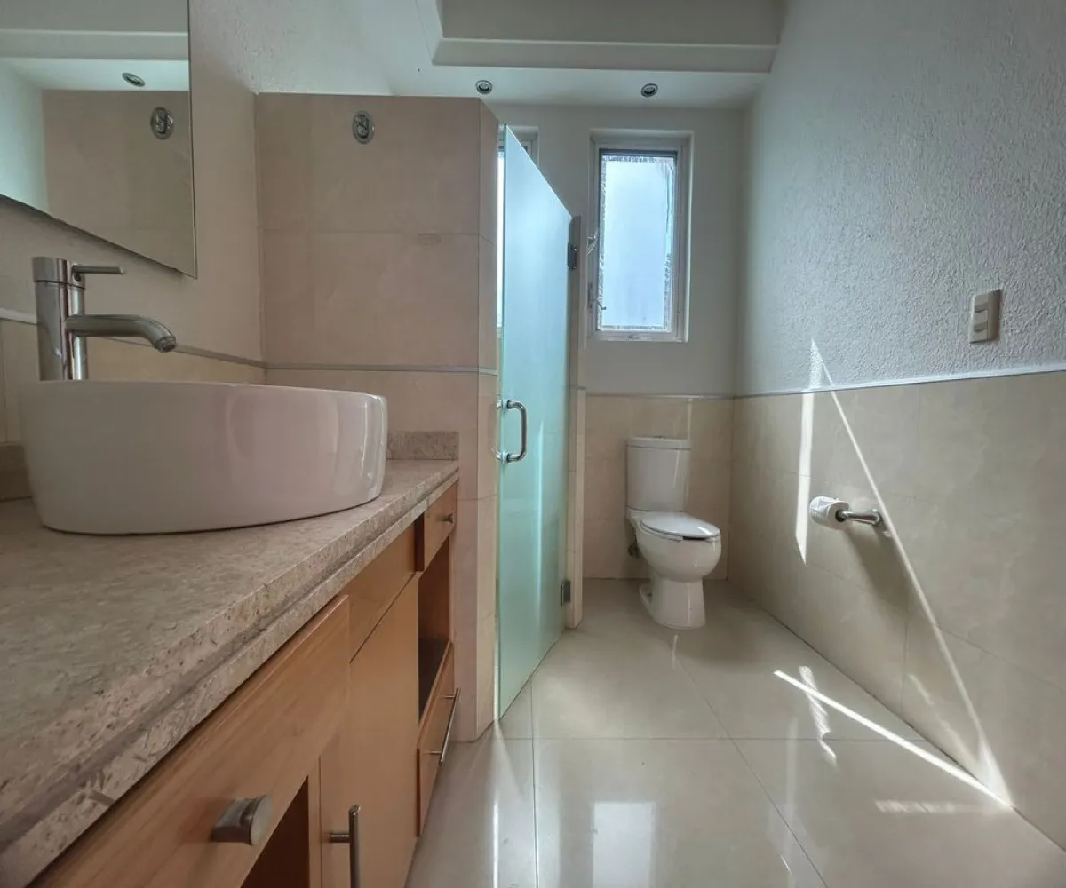 Casa En Renta,Valle Real,Paseo San Arturo Oriente 910 56, Zapopan, Jalisco 45130, 4 Habitaciones,4 Baños,Paseo San Arturo Oriente,2,p5upAZ5 Casa En Renta,Valle Real,Paseo San Arturo Oriente 910 56, Zapopan, Jalisco 45130, 4 Habitaciones,4 Baños,Paseo San Arturo Oriente,2,p5upAZ5