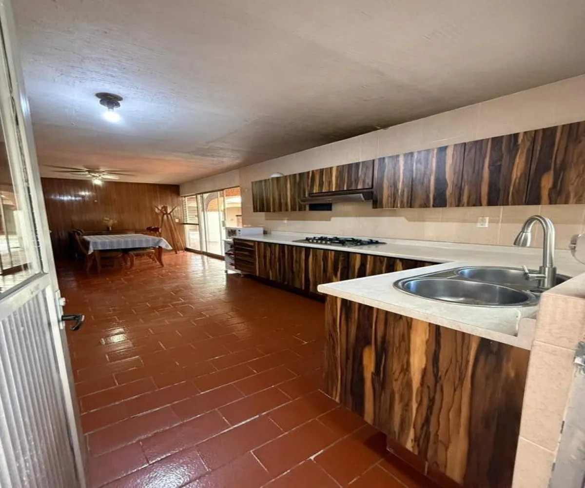 Casa En Venta,Prados Tepeyac,Calle Prado de los Tabachines 1114, Zapopan, Jalisco 45050, 4 Habitaciones,4 Baños,Calle Prado de los Tabachines,1,p4V2IPa Casa En Venta,Prados Tepeyac,Calle Prado de los Tabachines 1114, Zapopan, Jalisco 45050, 4 Habitaciones,4 Baños,Calle Prado de los Tabachines,1,p4V2IPa