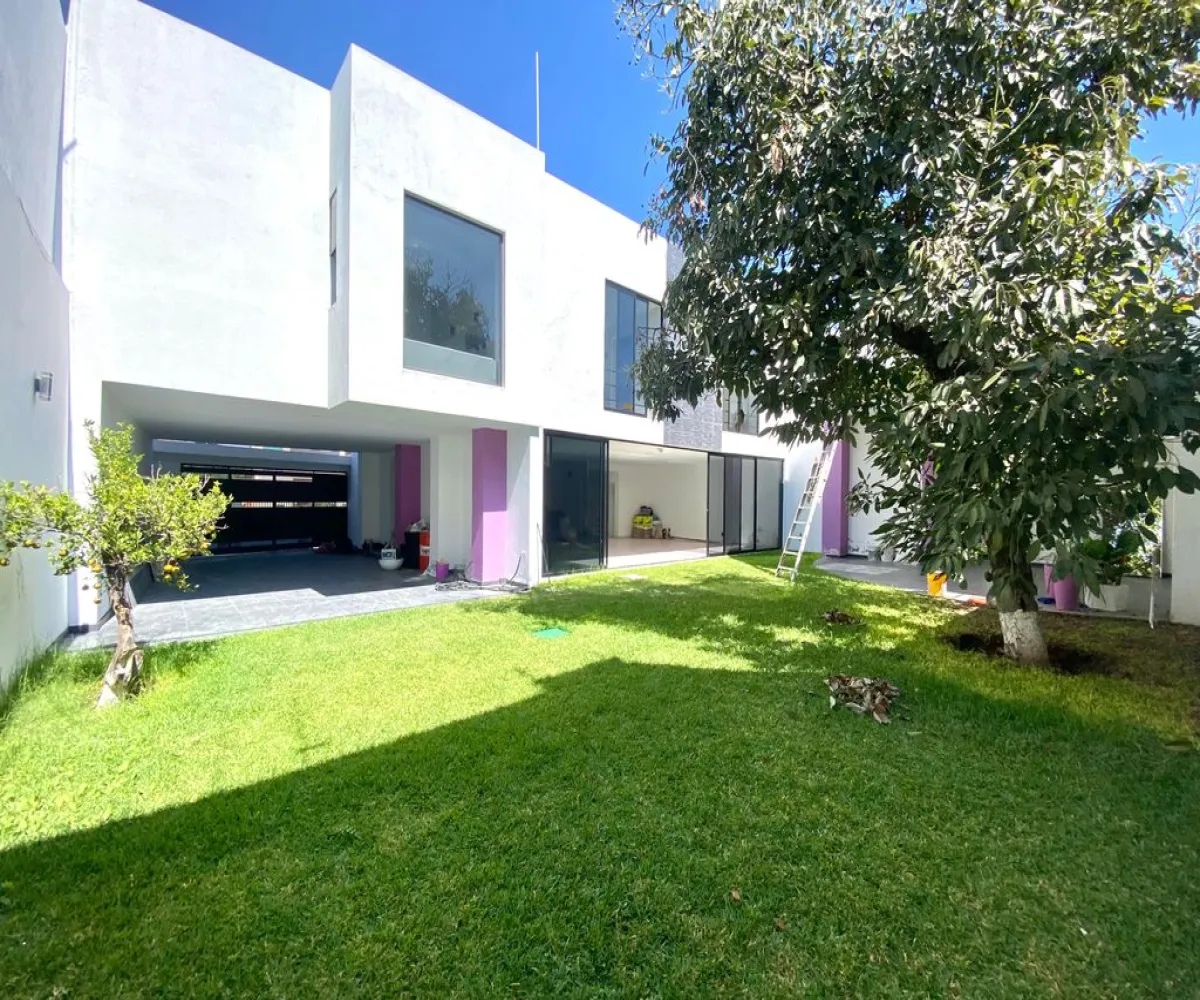 Casa En Renta,Fracc Prados Tepeyac,Calle Prado de los Lirios 377, Zapopan, Jalisco 45050, 4 Habitaciones,6 Baños,Calle Prado de los Lirios,3,pz0KM0n Casa En Renta,Fracc Prados Tepeyac,Calle Prado de los Lirios 377, Zapopan, Jalisco 45050, 4 Habitaciones,6 Baños,Calle Prado de los Lirios,3,pz0KM0n