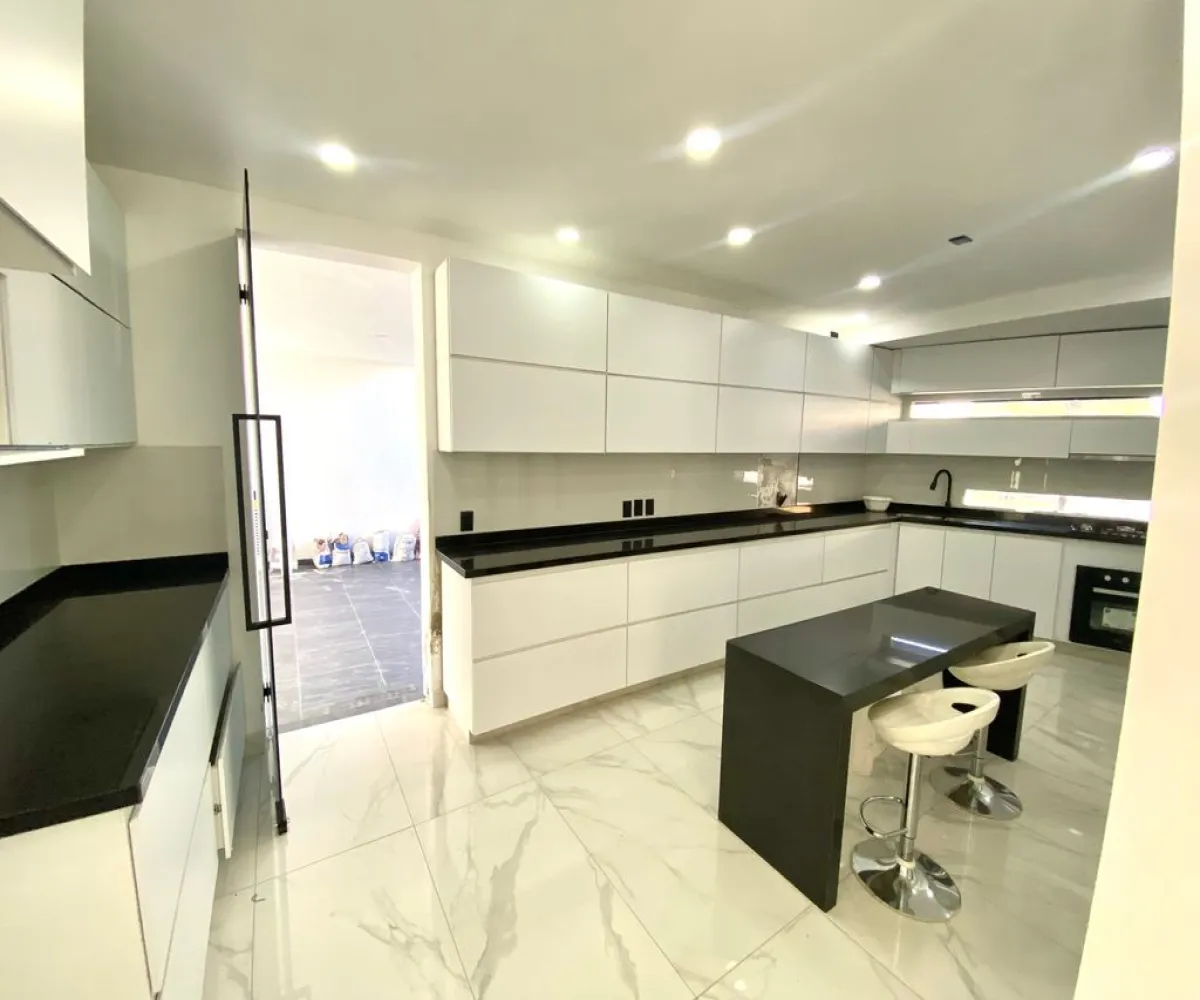 Casa En Renta,Fracc Prados Tepeyac,Calle Prado de los Lirios 377, Zapopan, Jalisco 45050, 4 Habitaciones,6 Baños,Calle Prado de los Lirios,3,pz0KM0n Casa En Renta,Fracc Prados Tepeyac,Calle Prado de los Lirios 377, Zapopan, Jalisco 45050, 4 Habitaciones,6 Baños,Calle Prado de los Lirios,3,pz0KM0n