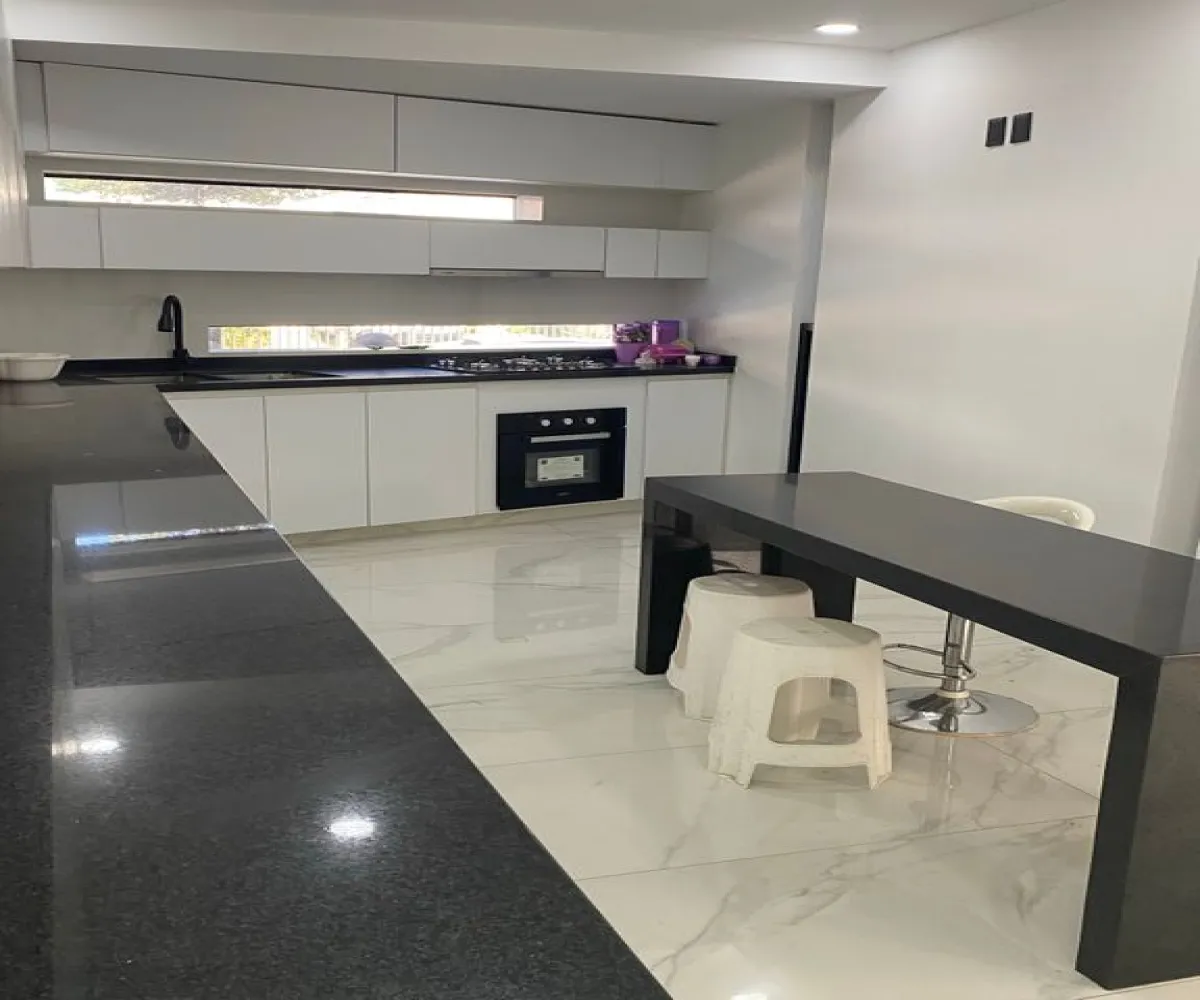 Casa En Renta,Fracc Prados Tepeyac,Calle Prado de los Lirios 377, Zapopan, Jalisco 45050, 4 Habitaciones,6 Baños,Calle Prado de los Lirios,3,pz0KM0n Casa En Renta,Fracc Prados Tepeyac,Calle Prado de los Lirios 377, Zapopan, Jalisco 45050, 4 Habitaciones,6 Baños,Calle Prado de los Lirios,3,pz0KM0n