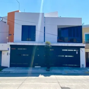 Casa En Renta,Fracc Prados Tepeyac,Calle Prado de los Lirios 377, Zapopan, Jalisco 45050, 4 Habitaciones,6 Baños,Calle Prado de los Lirios,3,pz0KM0n