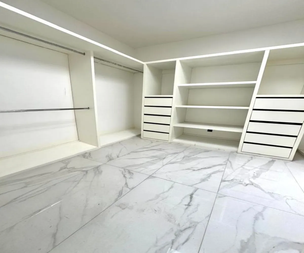 Casa En Renta,Fracc Prados Tepeyac,Calle Prado de los Lirios 377, Zapopan, Jalisco 45050, 4 Habitaciones,6 Baños,Calle Prado de los Lirios,3,pz0KM0n Casa En Renta,Fracc Prados Tepeyac,Calle Prado de los Lirios 377, Zapopan, Jalisco 45050, 4 Habitaciones,6 Baños,Calle Prado de los Lirios,3,pz0KM0n