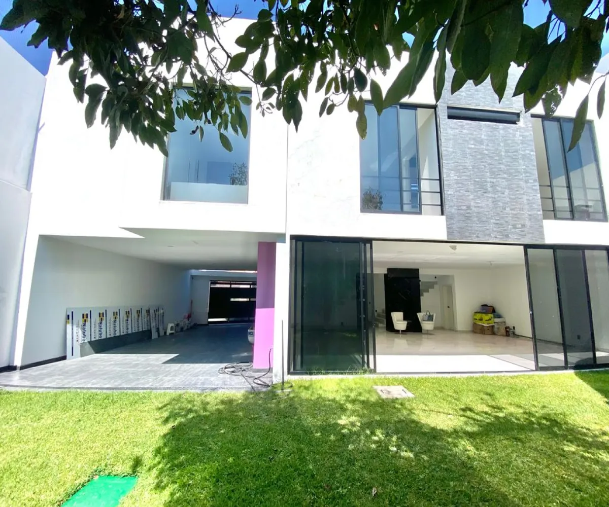 Casa En Renta,Fracc Prados Tepeyac,Calle Prado de los Lirios 377, Zapopan, Jalisco 45050, 4 Habitaciones,6 Baños,Calle Prado de los Lirios,3,pz0KM0n Casa En Renta,Fracc Prados Tepeyac,Calle Prado de los Lirios 377, Zapopan, Jalisco 45050, 4 Habitaciones,6 Baños,Calle Prado de los Lirios,3,pz0KM0n