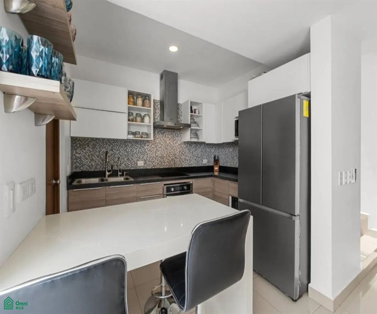 Casa En Venta,Villas Universidad,Ceiba 137, Puerto Vallarta, Jalisco 48315, 3 Habitaciones,4 Baños,Ceiba,2,MX251035229 Casa En Venta,Villas Universidad,Ceiba 137, Puerto Vallarta, Jalisco 48315, 3 Habitaciones,4 Baños,Ceiba,2,MX251035229