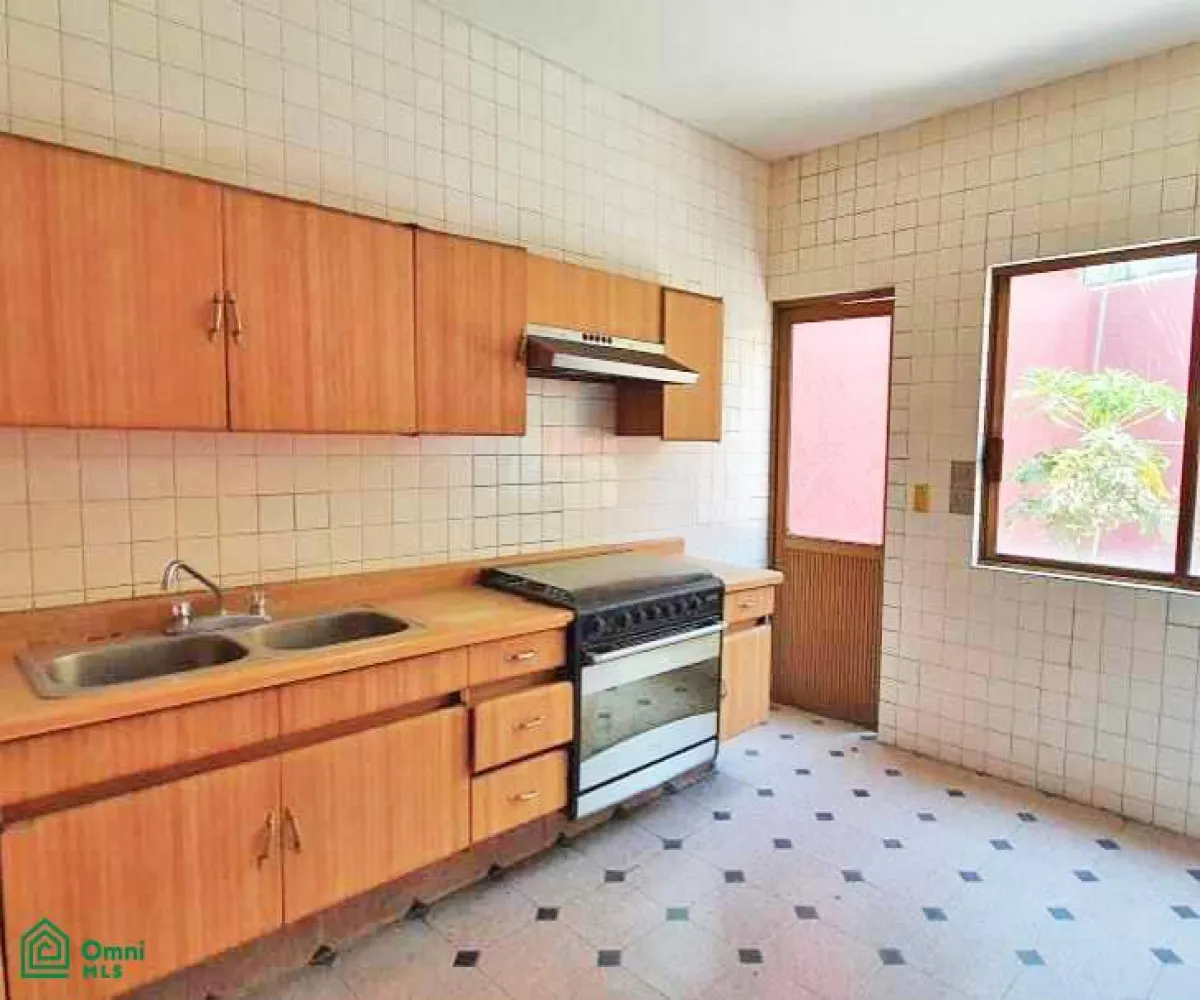 Casa En Venta,Vallarta Poniente,Mazamitla 2991, Guadalajara, Jalisco 44110, 6 Habitaciones,3 Baños,Mazamitla,3,MX251035328 Casa En Venta,Vallarta Poniente,Mazamitla 2991, Guadalajara, Jalisco 44110, 6 Habitaciones,3 Baños,Mazamitla,3,MX251035328