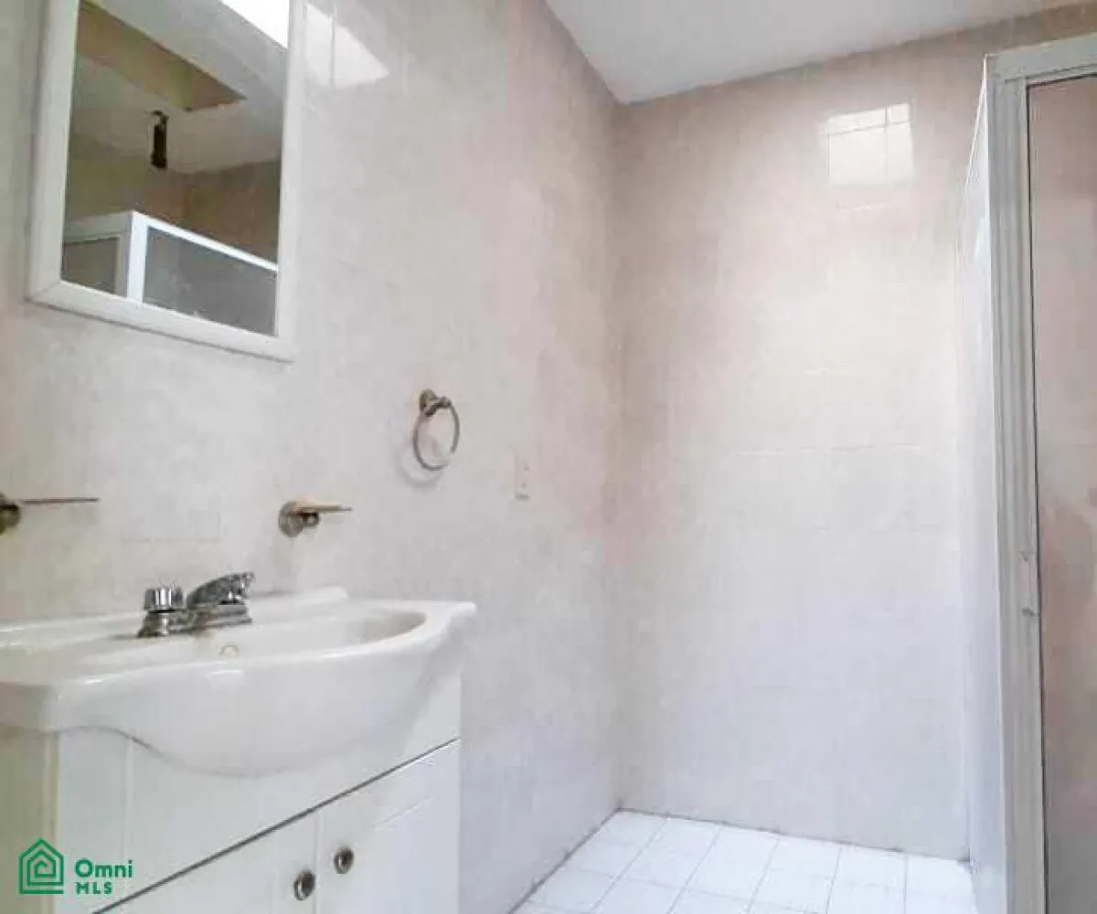 Casa En Venta,Vallarta Poniente,Mazamitla 2991, Guadalajara, Jalisco 44110, 6 Habitaciones,3 Baños,Mazamitla,3,MX251035328 Casa En Venta,Vallarta Poniente,Mazamitla 2991, Guadalajara, Jalisco 44110, 6 Habitaciones,3 Baños,Mazamitla,3,MX251035328