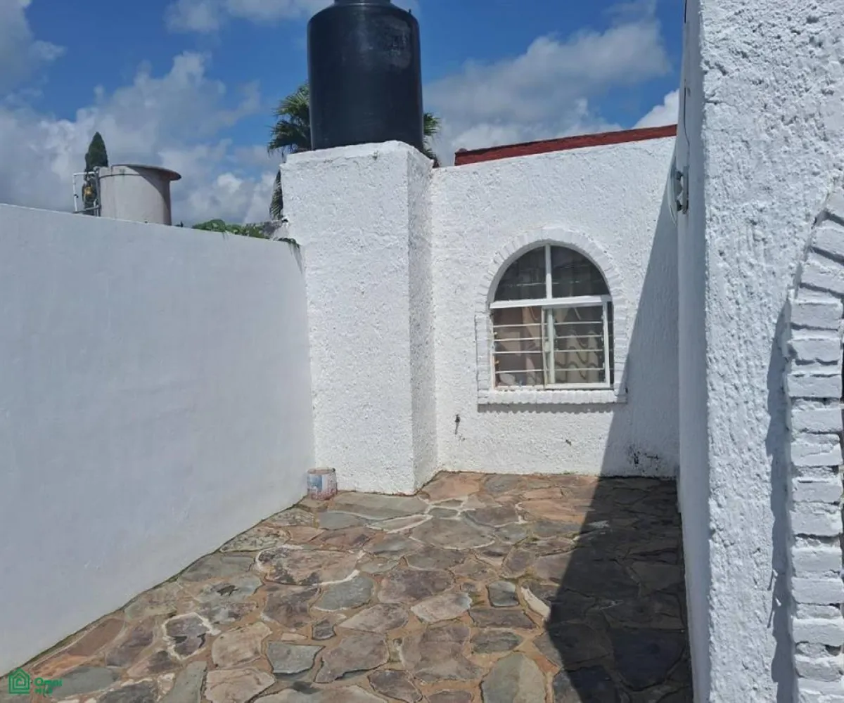 Casa En Venta,Chapala Centro,Colinas de Chalanas 36, Chapala, Jalisco 45900, 3 Habitaciones,2 Baños,Colinas de Chalanas,2,MX251036525 Casa En Venta,Chapala Centro,Colinas de Chalanas 36, Chapala, Jalisco 45900, 3 Habitaciones,2 Baños,Colinas de Chalanas,2,MX251036525