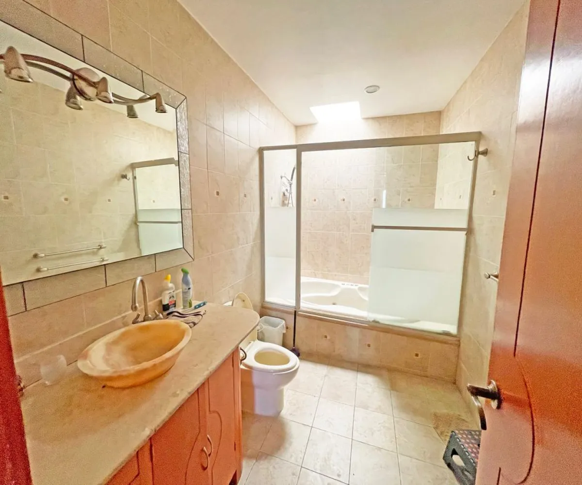 Casa En Venta,Juan Manuel Vallarta,Tauro 4119, Zapopan, Jalisco 45120, 5 Habitaciones,5 Baños,Tauro,2,pV7d4KE Casa En Venta,Juan Manuel Vallarta,Tauro 4119, Zapopan, Jalisco 45120, 5 Habitaciones,5 Baños,Tauro,2,pV7d4KE